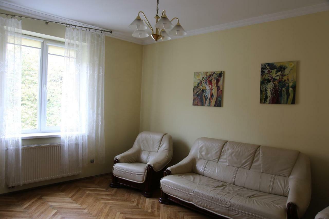 Galllery Lviv Exteriör bild