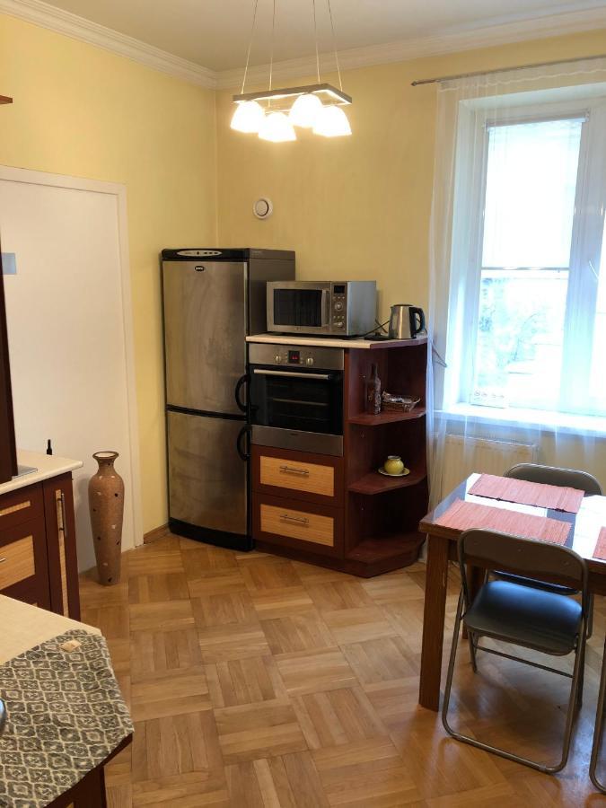 Galllery Lviv Exteriör bild